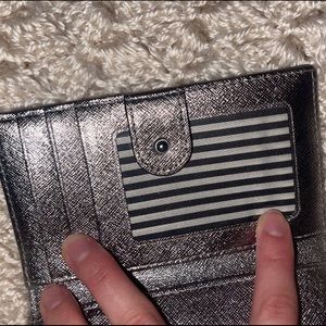 Kate Spade bifold wallet
